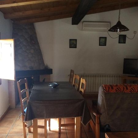 La Antigua Tahona Apartman Navaconcejo Kültér fotó