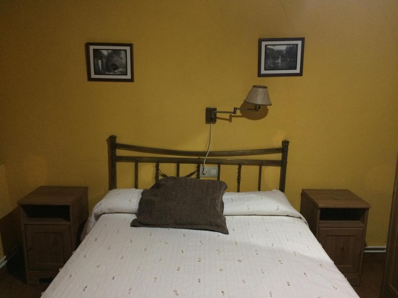 La Antigua Tahona Apartman Navaconcejo Kültér fotó